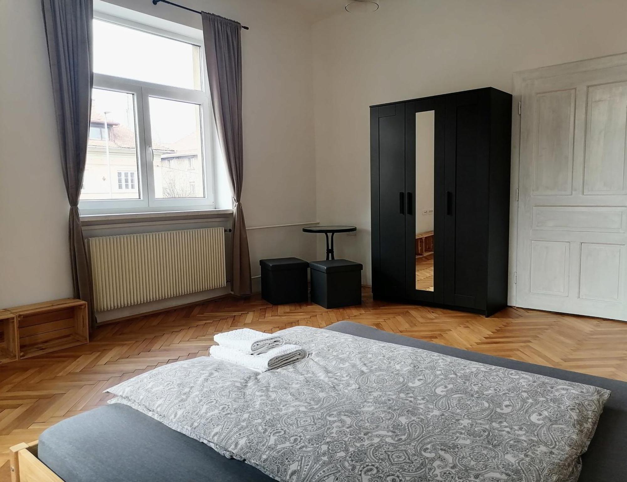 Pirc Apartment On Dunajska Street Любляна Экстерьер фото